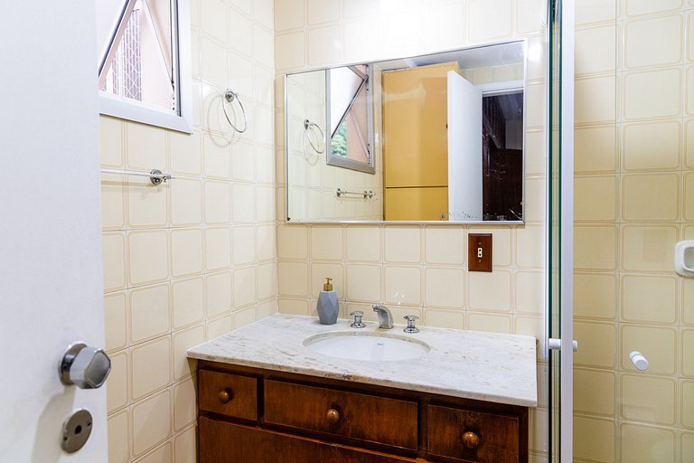 EstrelaDoLeme: 2qt (1 st) c/ 2 vagas em Copacabana