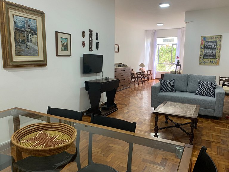 Copanema: 3 quartos c/ garagem em frente ao metrô.