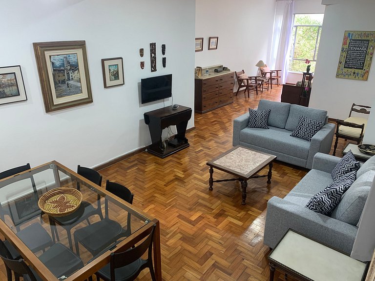 Copanema: 3 quartos c/ garagem em frente ao metrô.