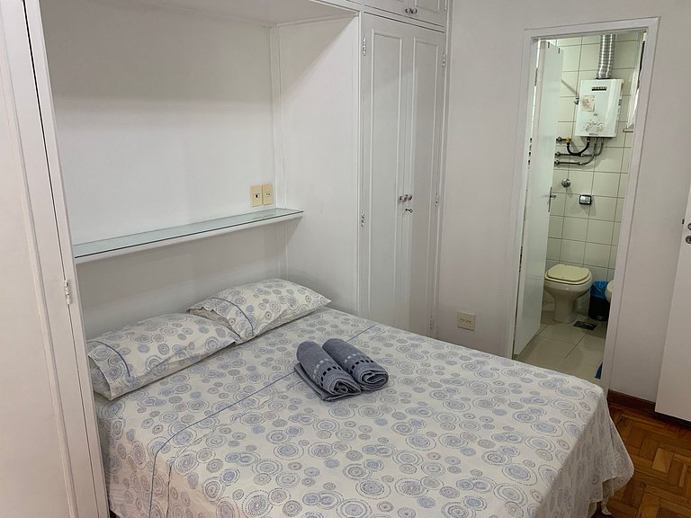 Copanema: 3 quartos c/ garagem em frente ao metrô.