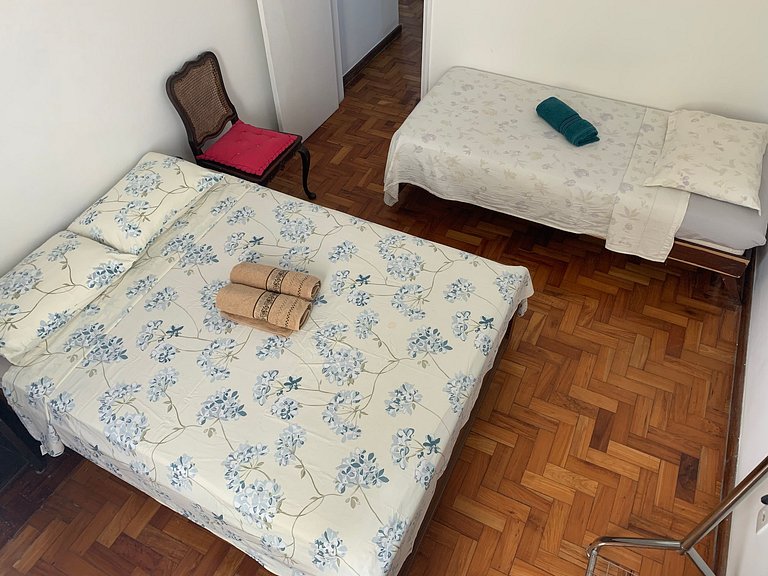 Copanema: 3 quartos c/ garagem em frente ao metrô.