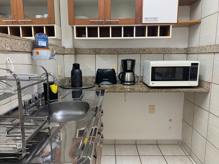 Copanema: 3 quartos c/ garagem em frente ao metrô.