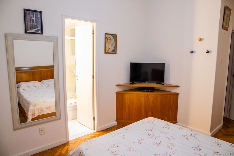 Quintal Ipanema: apto c/ pátio privado no Arpoador