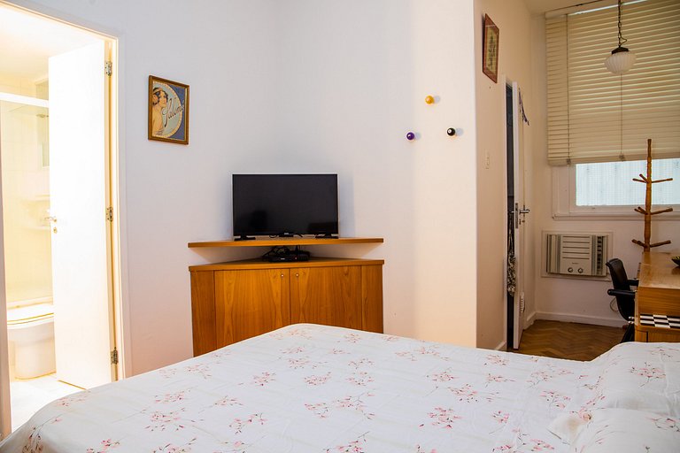 Quintal Ipanema: apto c/ pátio privado no Arpoador