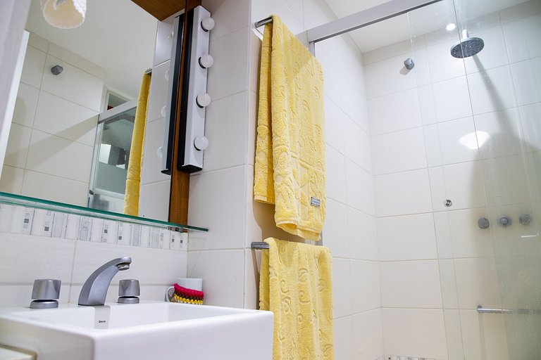 Quintal Ipanema: apto c/ pátio privado no Arpoador