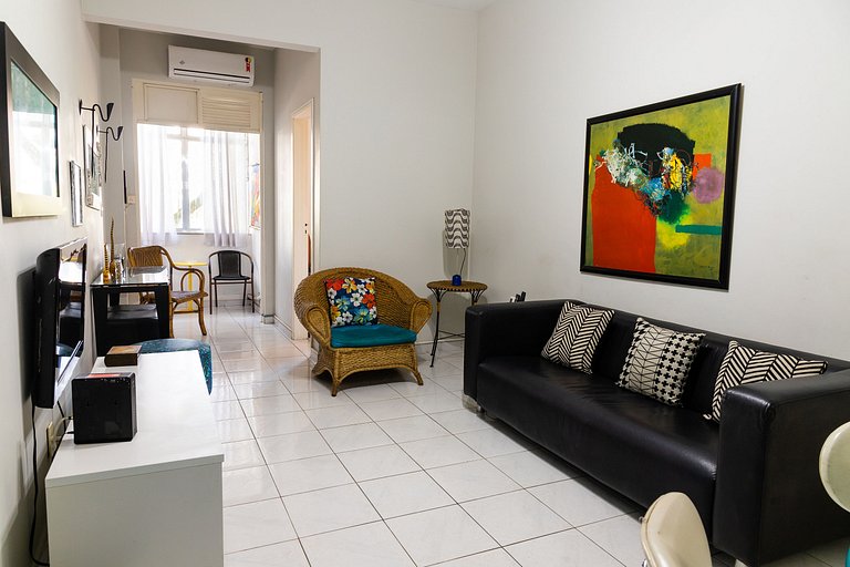 Leblon: praia, metrô na porta e vaga na garagem!