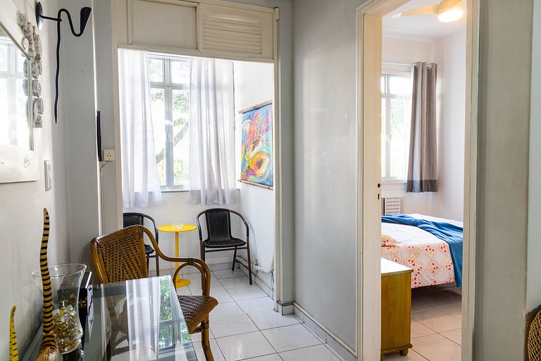 Leblon: praia, metrô na porta e vaga na garagem!