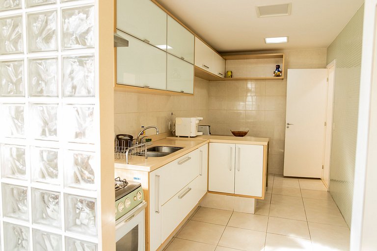 Santa Clara Clareô: espaçoso 3 qts em Copacabana