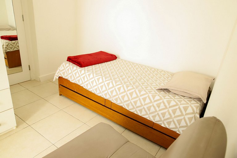 Santa Clara Clareô: espaçoso 3 qts em Copacabana