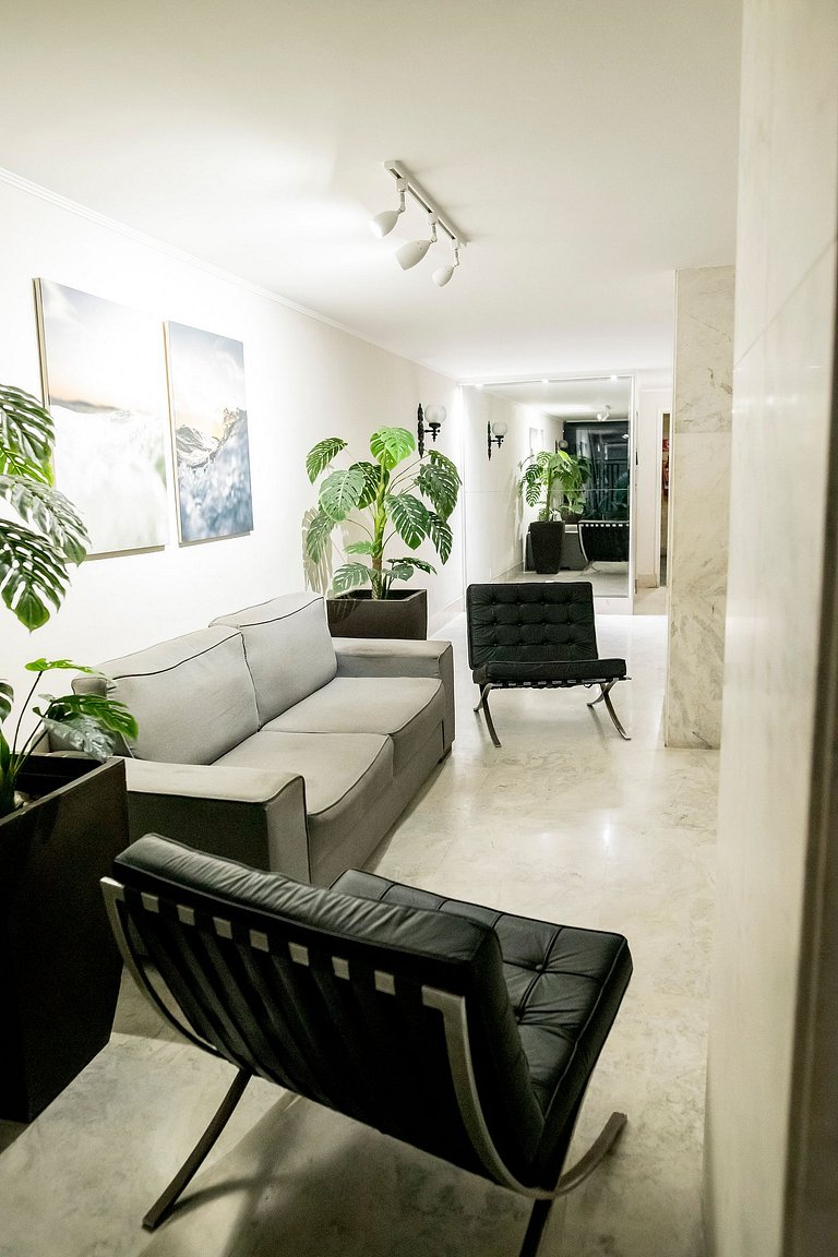 Santa Clara Clareô: espaçoso 3 qts em Copacabana