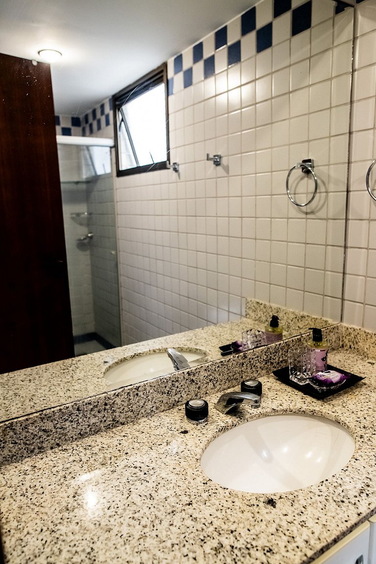 VilladiPalma Leblon: 2qts (1st), piscina e vaga!