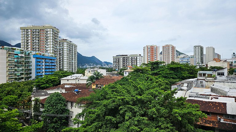 Aconchego Leblon: praia, piscina, garagem e metrô!