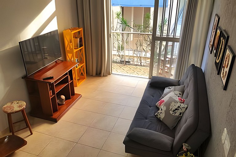 Vila Tijuca: 2 qts (1 suíte) c/ vaga na garagem