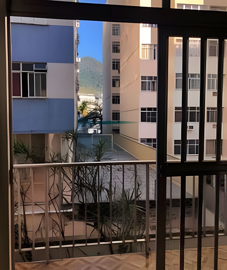 VilaTijuca: 2 quartos (1 suíte) c/ vaga na garagem