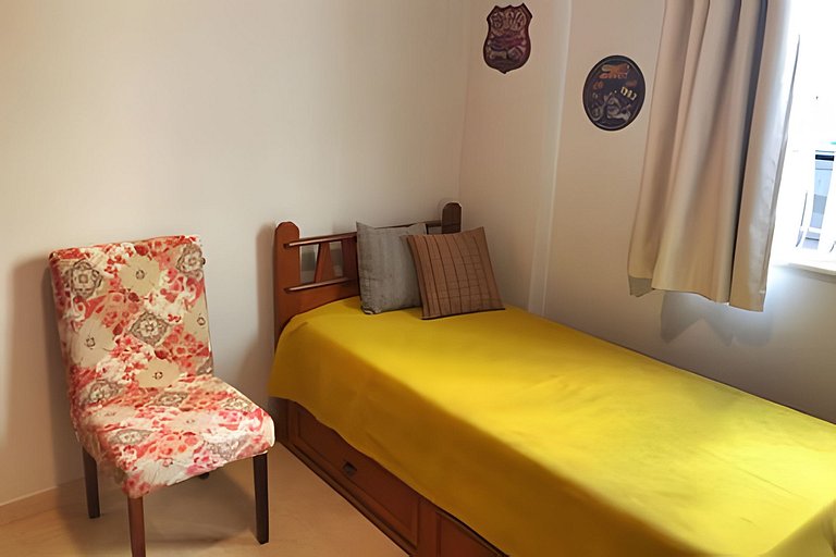 Vila Tijuca: 2 qts (1 suíte) c/ vaga na garagem