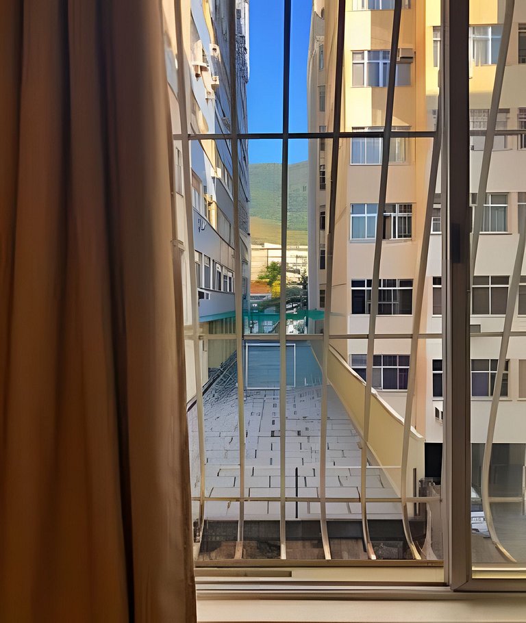 VilaTijuca: 2 quartos (1 suíte) c/ vaga na garagem