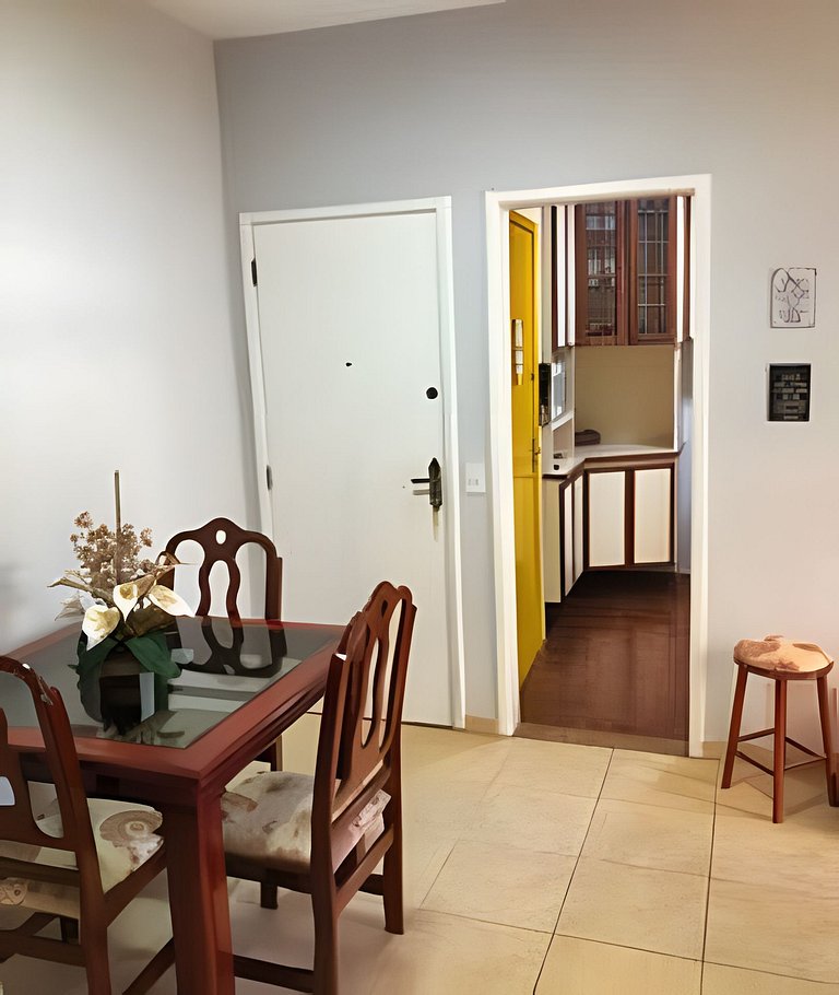 VilaTijuca: 2 quartos (1 suíte) c/ vaga na garagem