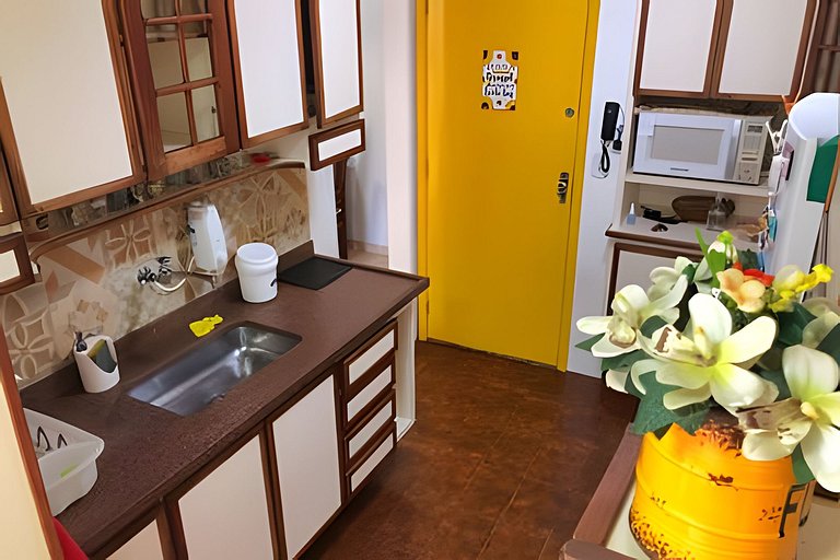 Vila Tijuca: 2 qts (1 suíte) c/ vaga na garagem