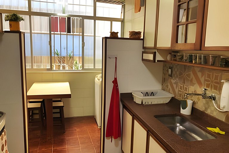 VilaTijuca: 2 quartos (1 suíte) c/ vaga na garagem