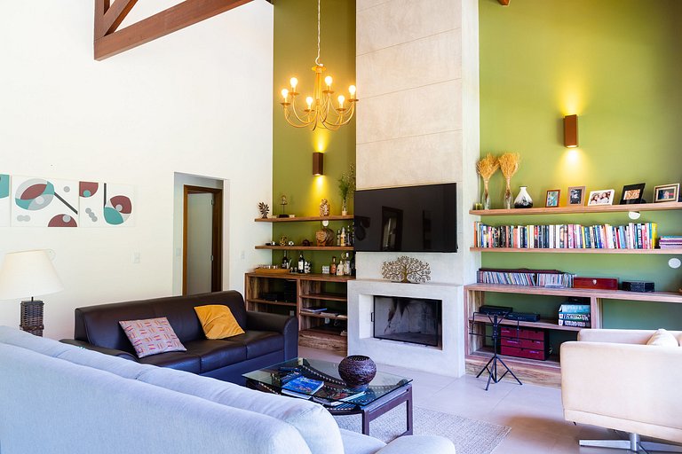 Refúgio Colonial: 4 suítes, piscina e área gourmet