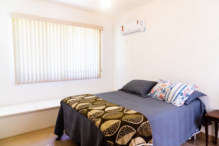 Refúgio Colonial: 4 suítes, piscina e área gourmet