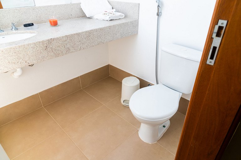 Refúgio Colonial: 4 suítes, piscina e área gourmet