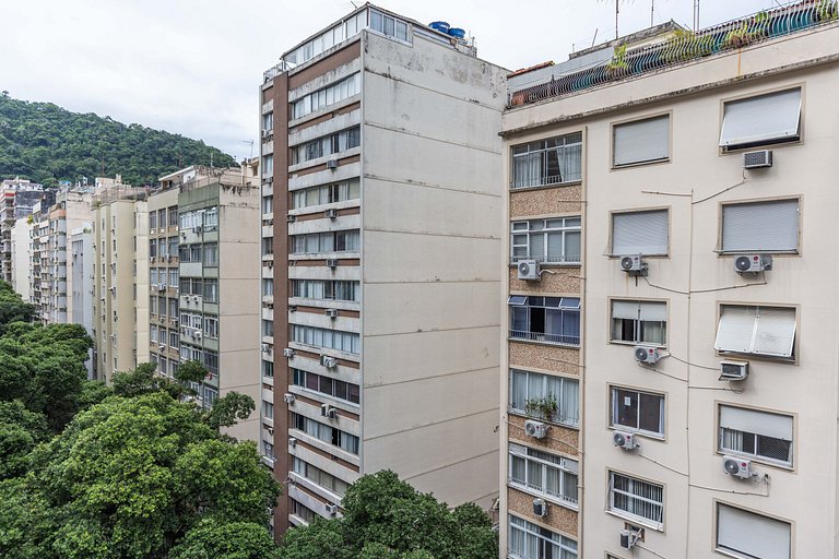 Santa Clara Copacabana Style: localização e espaço