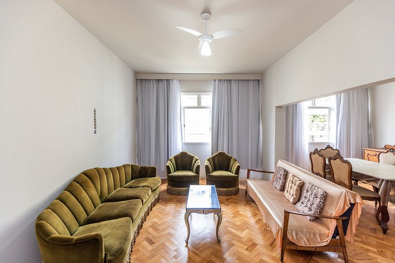 Santa Clara Copacabana Style: localização e espaço