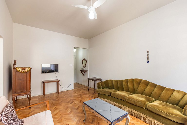 Santa Clara Copacabana Style: localização e espaço