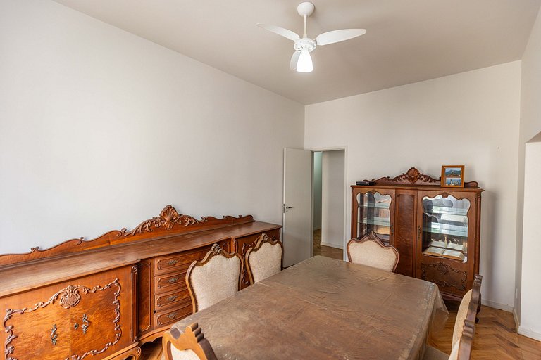 Santa Clara Copacabana Style: localização e espaço