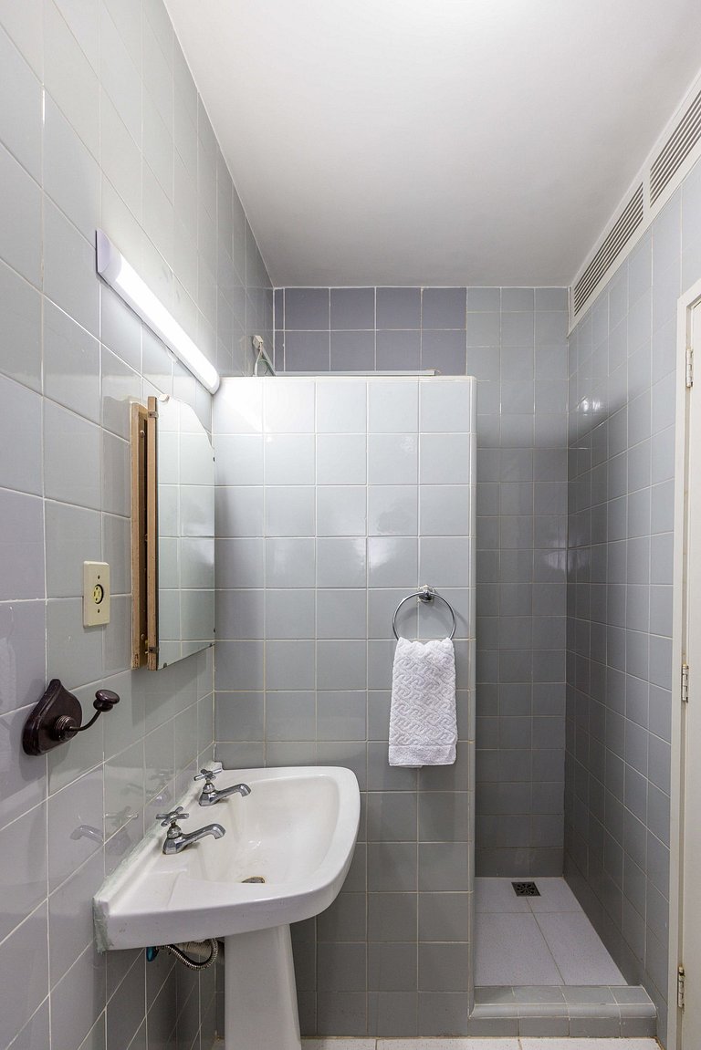 Santa Clara Copacabana Style: localização e espaço