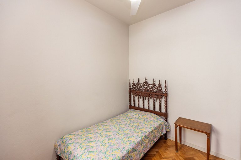 Santa Clara Copacabana Style: localização e espaço