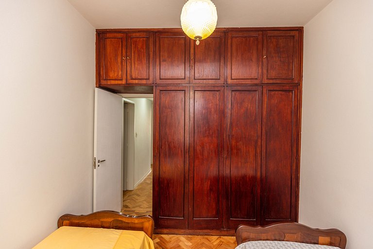 Santa Clara Copacabana Style: localização e espaço