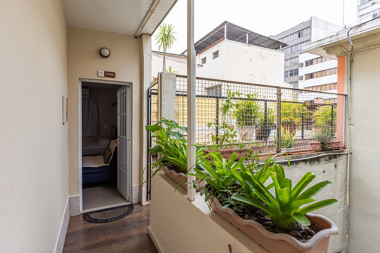 Teto Verde: Estúdio na Tijuca com Metrô na Porta!