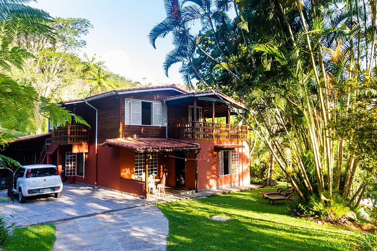 Refúgio em Araras: natureza, conforto e piscina!