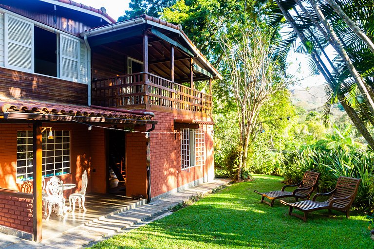 Refúgio em Araras: natureza, conforto e piscina!