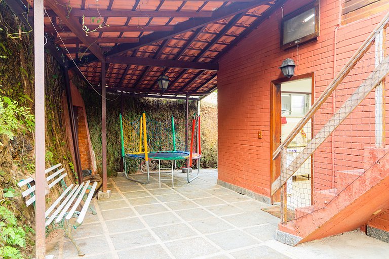 Refúgio em Araras: natureza, conforto e piscina!