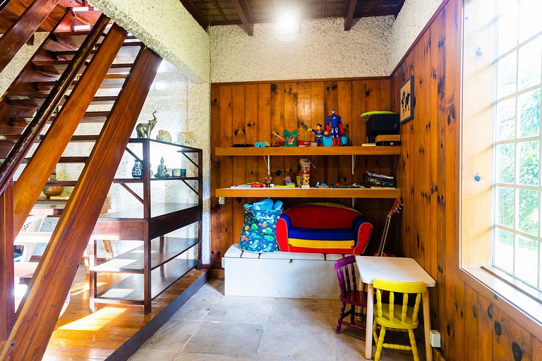 Refúgio em Araras: natureza, conforto e piscina!