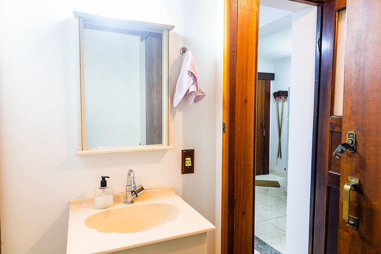 Refúgio em Araras: natureza, conforto e piscina!