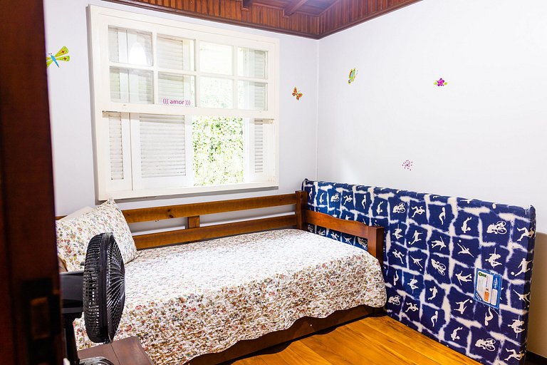 Refúgio em Araras: natureza, conforto e piscina!