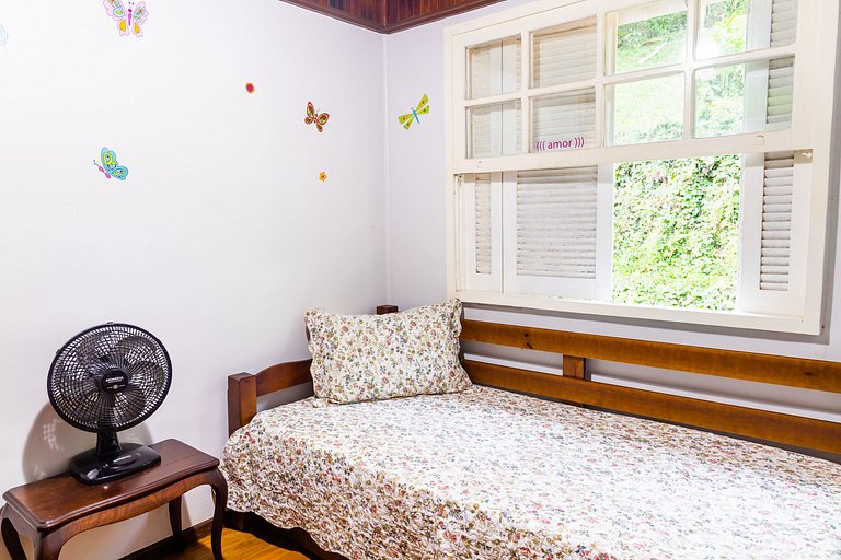 Refúgio em Araras: natureza, conforto e piscina!