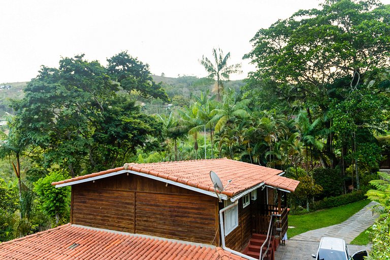 Refúgio em Araras: natureza, conforto e piscina!