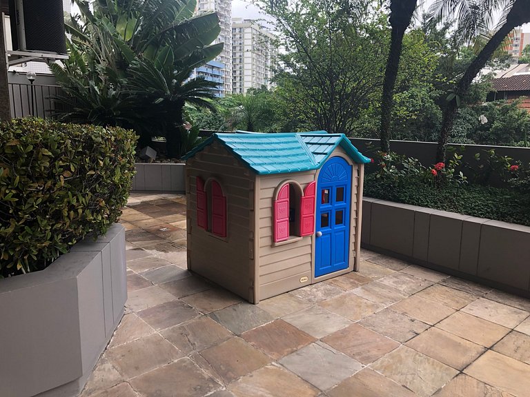 Leblon Breeze: praia, piscina, garagem e metrô!