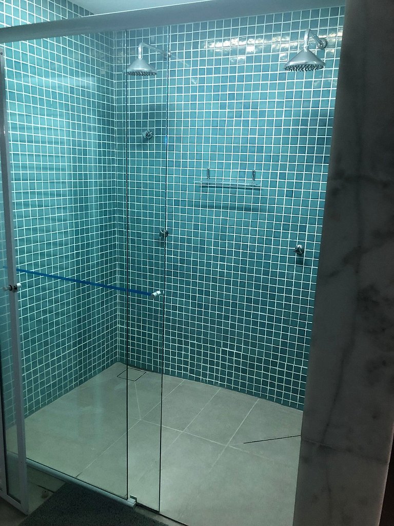 Leblon Breeze: praia, piscina, garagem e metrô!