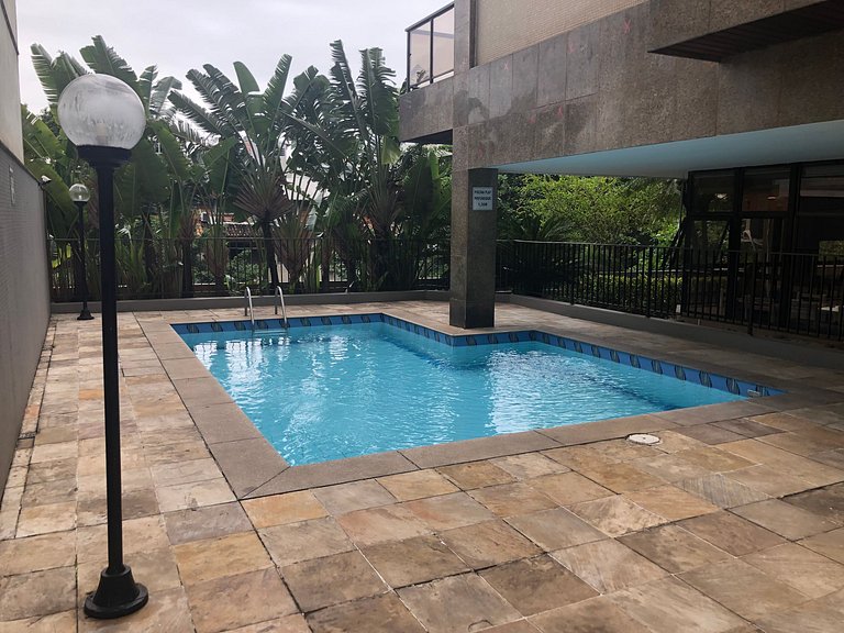 Leblon Breeze: praia, piscina, garagem e metrô!