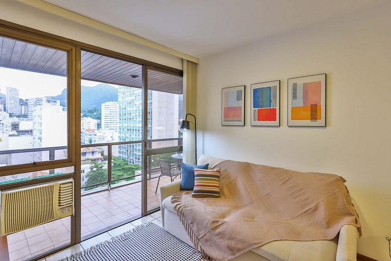 Leblon Breeze: praia, piscina, garagem e metrô!