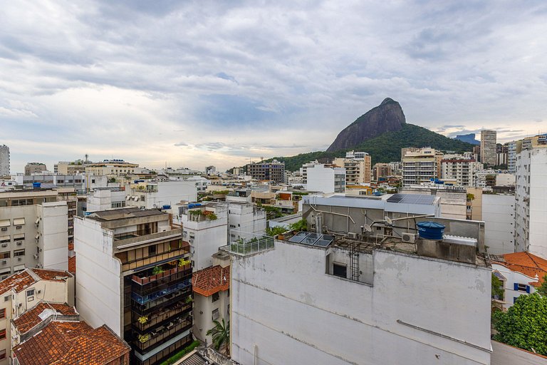 Leblon Breeze: praia, piscina, garagem e metrô!