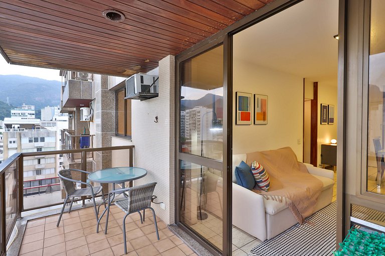 Leblon Breeze: praia, piscina, garagem e metrô!