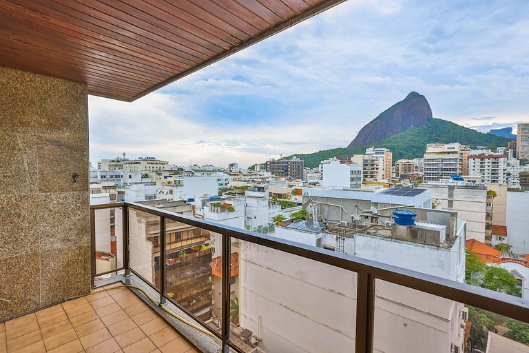 Leblon Breeze: praia, piscina, garagem e metrô!