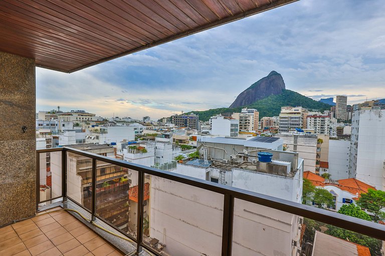 Leblon Breeze: praia, piscina, garagem e metrô!